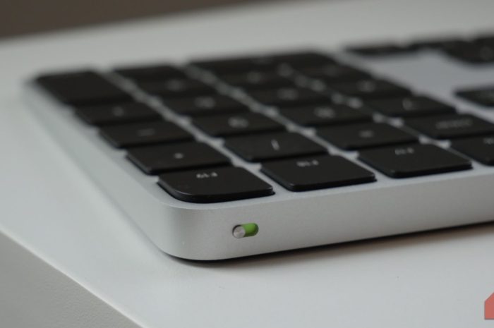 如何打开和连接 Apple Magic Keyboard